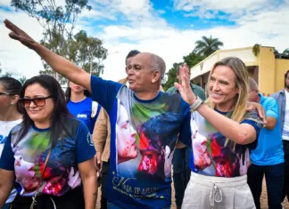 Via-Sacra de Planaltina reúne multidão e reforça tradição no DF Via-Sacra de Planaltina no Morro da Capelinha com Celina Leão