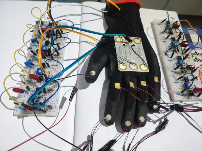 Luva parkinson-acervo do projeto Luva eletrônica para diminuir tremores do parkinson