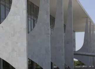 Brasil repudia revogação de visto de embaixadora nos EUA Palácio do Planalto