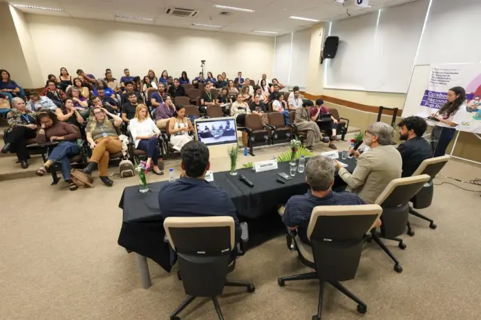 Reunião para integração entre saúde e assistência