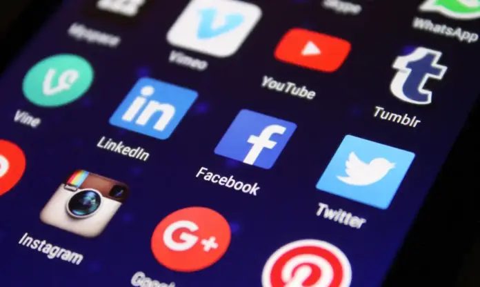 Tela de celular com apps