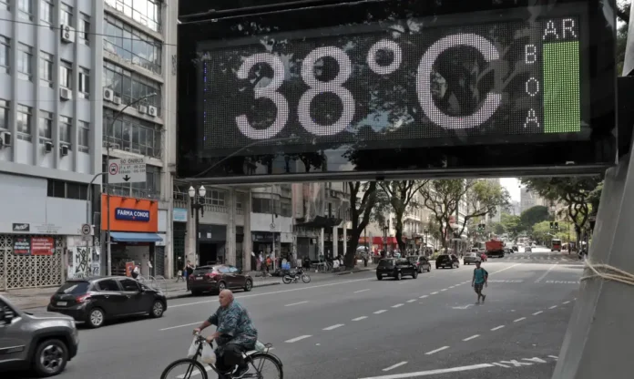 38 graus