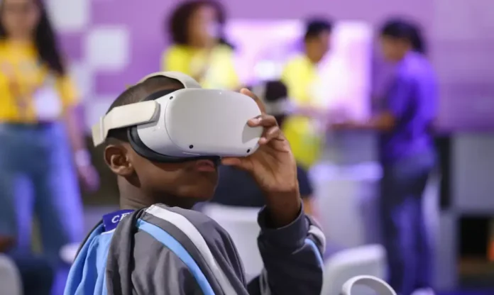 Estudante com VR