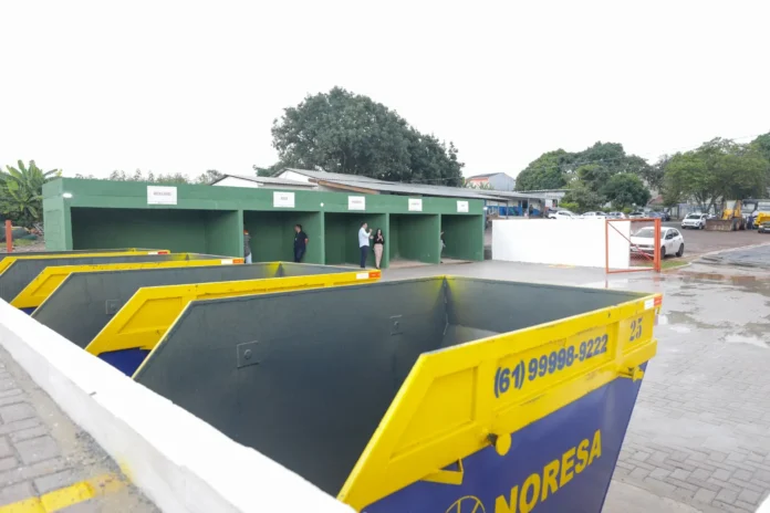 Papa entulho DF - Divulgação Agência Brasília Papa entulho DF